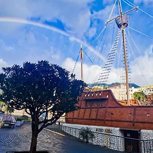 https://evas-haus.in-canary-islands.com